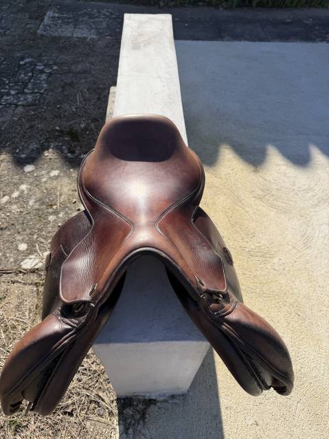 Sella da salto ostacoli Tattini  17.5" - 2018