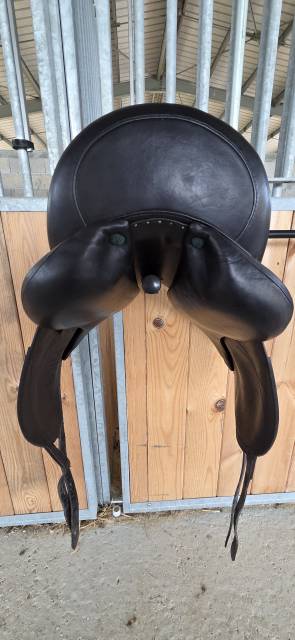 Sella da dressage Devoucoux  17.5" - 2022