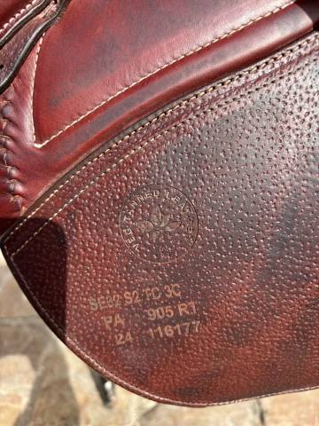 Sella da salto ostacoli CWD  17.5" - 2024