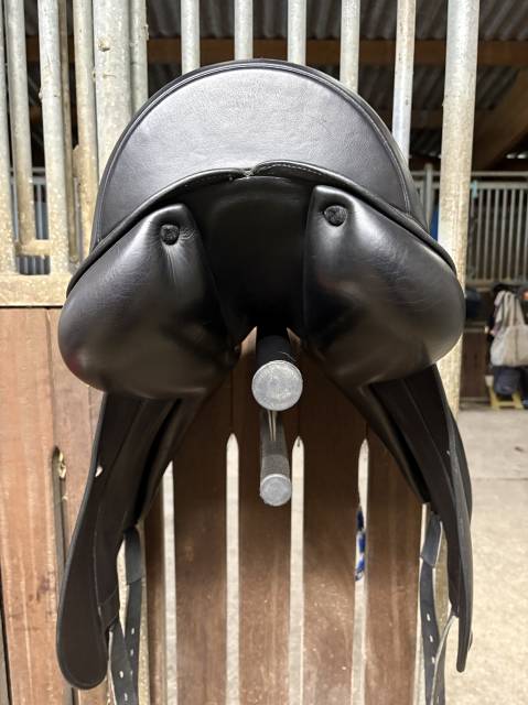 Sella da dressage Equipe  17" - 2014