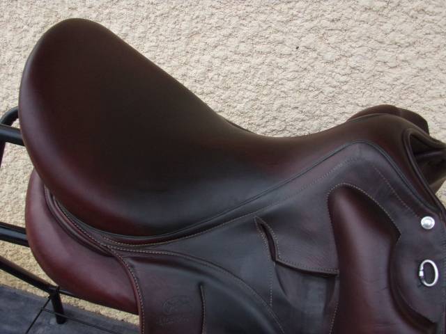 Sella da dressage Devoucoux  17.5" - 2021
