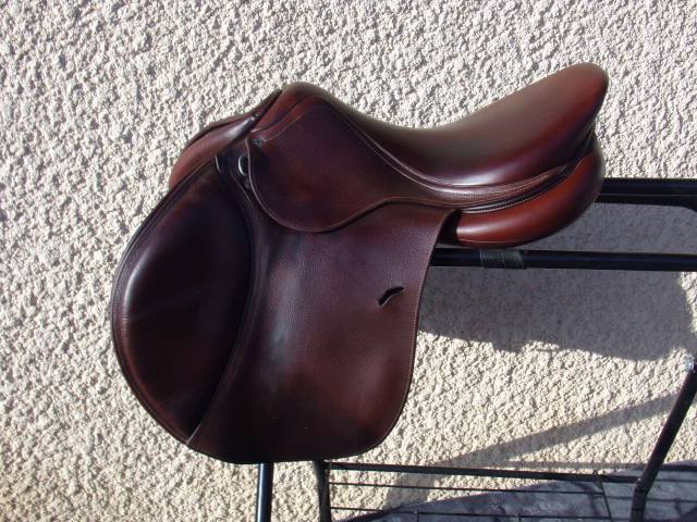 Sella da salto ostacoli Antar&egrave;s  17.5" - 2018