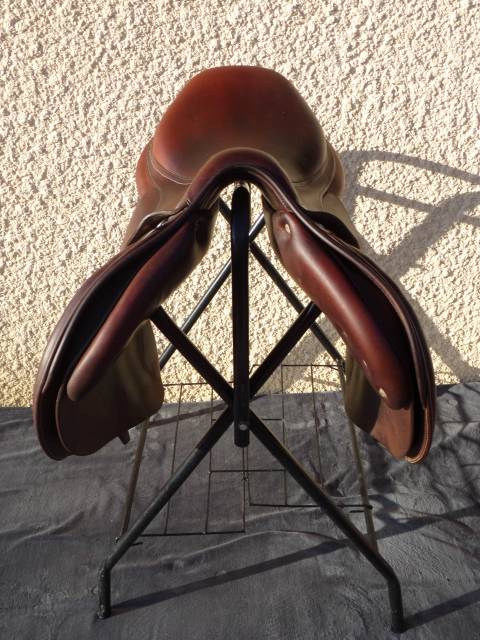 Sella da salto ostacoli Antar&egrave;s  17.5" - 2018