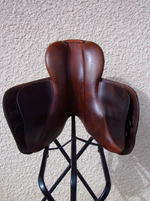 Sella da salto ostacoli Butet  17" - 2022