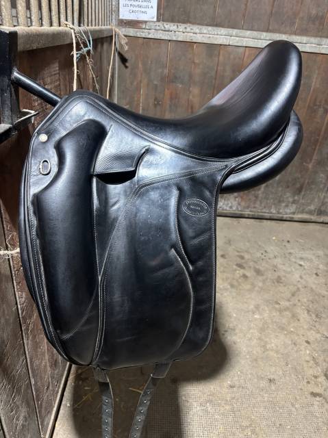 Sella da dressage Devoucoux  17.5" - 2011