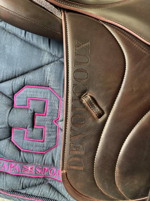 Sella da salto ostacoli Devoucoux  17" - 2023