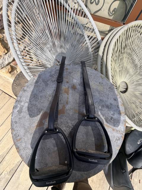 Sella da dressage Wintec  17" - 2022