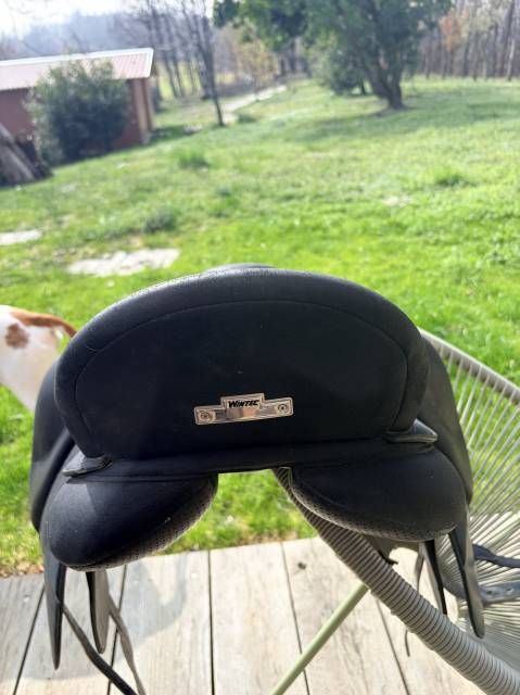 Sella da dressage Wintec  17" - 2022