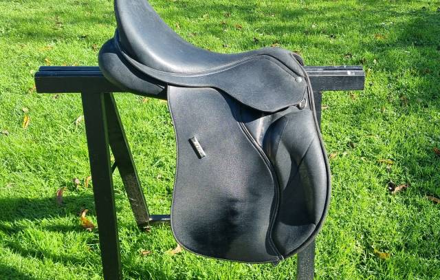 Sella mista Wintec  17" - 2016