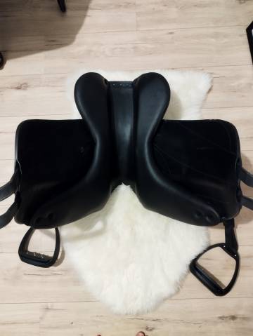 Sella da dressage Forestier  17.5" - 2023