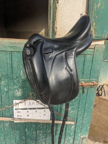 Sella da dressage Devoucoux  17.5" - 2012
