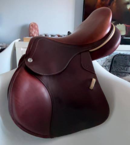 Sella da salto ostacoli CWD  17" - 2023