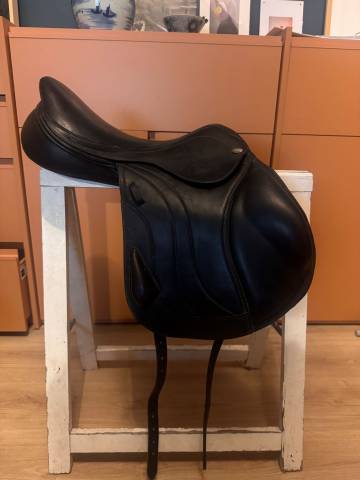 Sella da cross Fairfax EROS XC MONOFLAP 17" - 2023