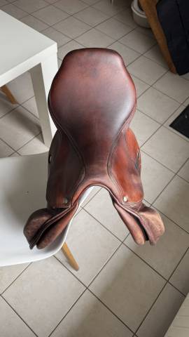 Sella da salto ostacoli Belloir  17.5" - 2010