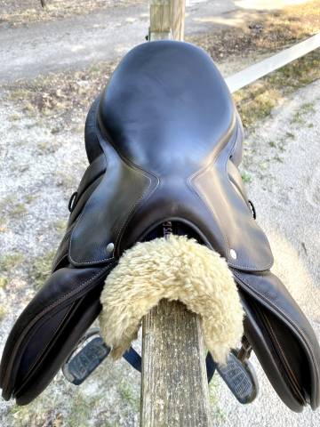 Sella da salto ostacoli Forestier  17.5" - 2024