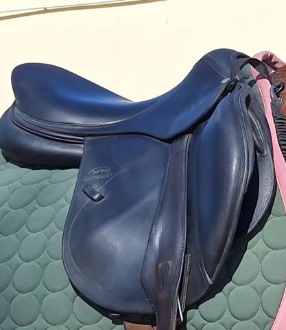 Sella da salto ostacoli Devoucoux  17" - 2014