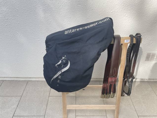 Sella da salto ostacoli Antar&egrave;s  17" - 2013