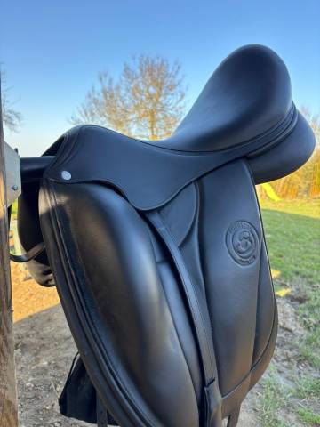 Sella da dressage Forestier  18" - 2021