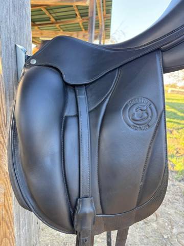 Sella da dressage Forestier  18" - 2021