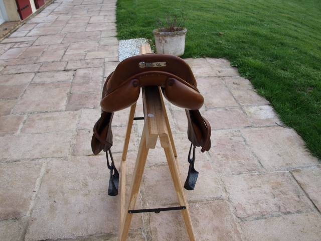 Sella da salto ostacoli Butet  17.5" - 2022