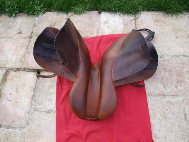 Sella da salto ostacoli Butet  17.5" - 2022