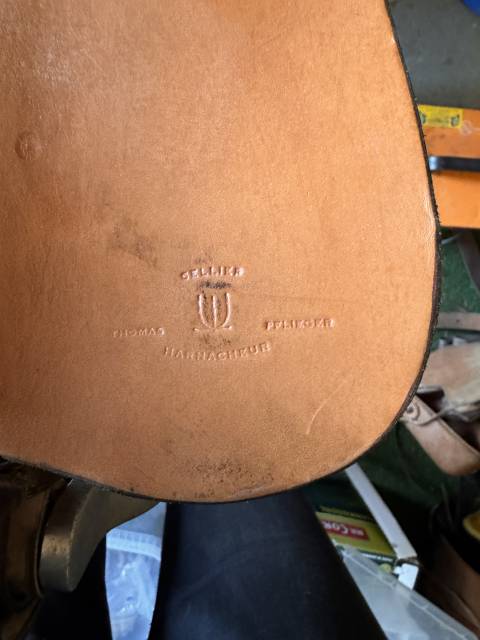Sella da trekking  Typ&eacute;e western de Thomas Pfliger  16.5" - 2025