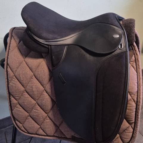 Sella da dressage Thorowgood   17.5" - 2021