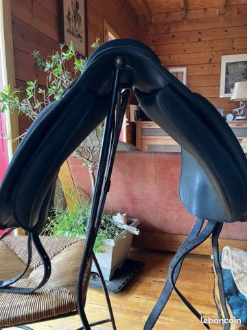 Sella da dressage Wintec  16.5" - 2015