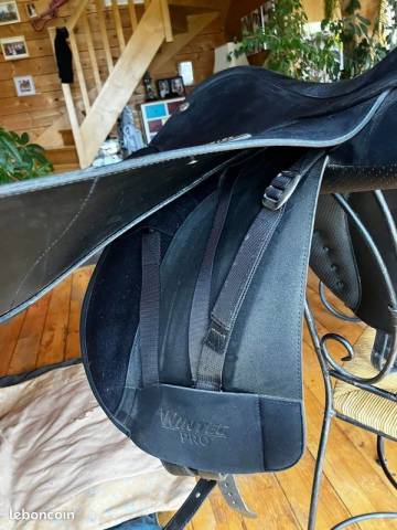 Sella da dressage Wintec  16.5" - 2015
