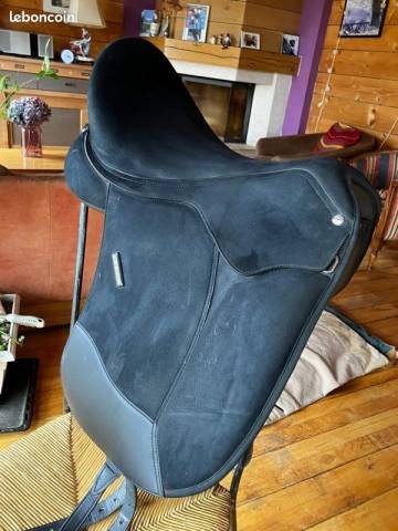Sella da dressage Wintec  16.5" - 2015