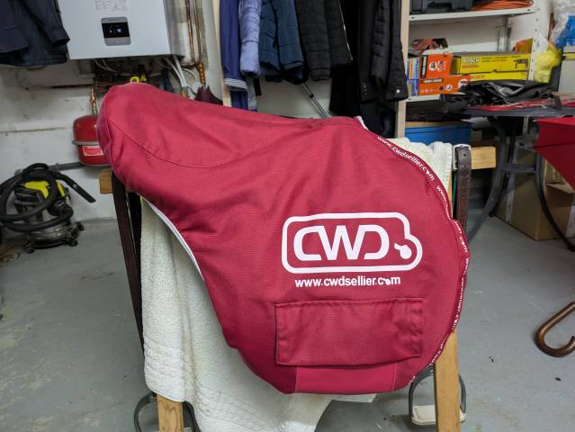 Sella da salto ostacoli CWD SO1 18" - 2022