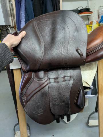 Sella da salto ostacoli CWD SO1 18" - 2022