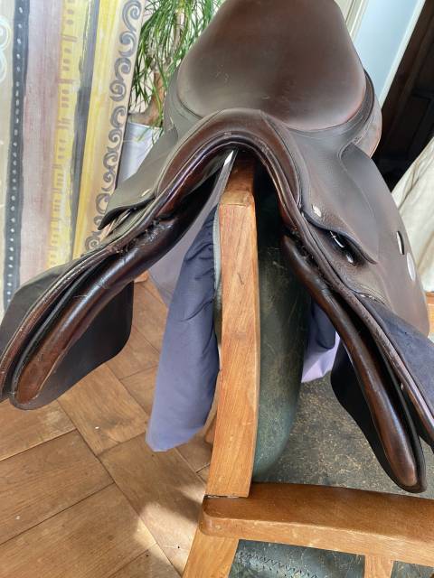 Sella da salto ostacoli Meyer  17" - 2011