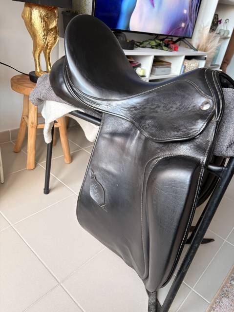Sella da dressage Zaldi  17" - 2019
