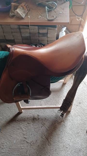 Sella da salto ostacoli Stubben  17.5" - 2000