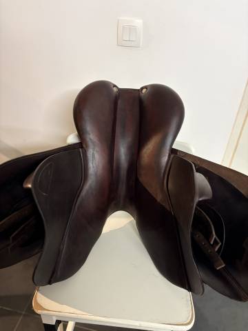 Sella da salto ostacoli CWD  17.5" - 2008