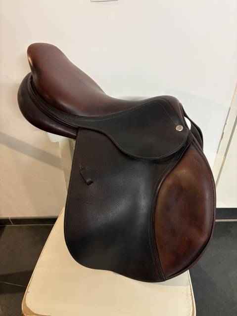 Sella da salto ostacoli CWD  17.5" - 2008