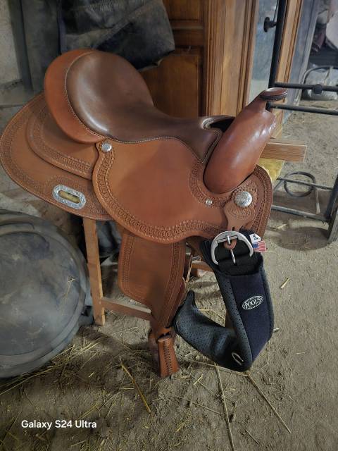 Sella western Pool's 2010 16" - 2024