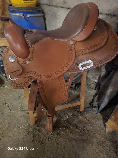 Sella western Pool's 2010 16" - 2024