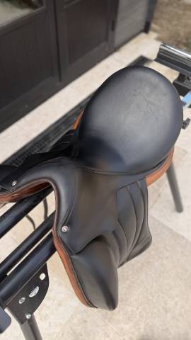 Sella da dressage Butet  17" - 2015