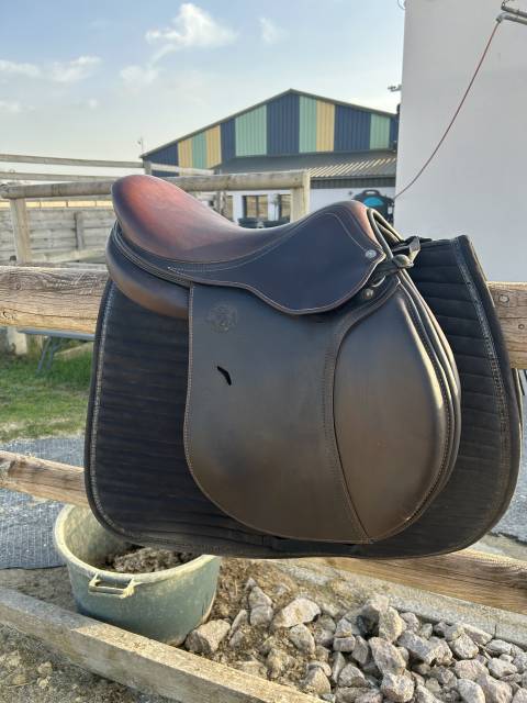 Sella mista Antar&egrave;s Signature  17" - 2023