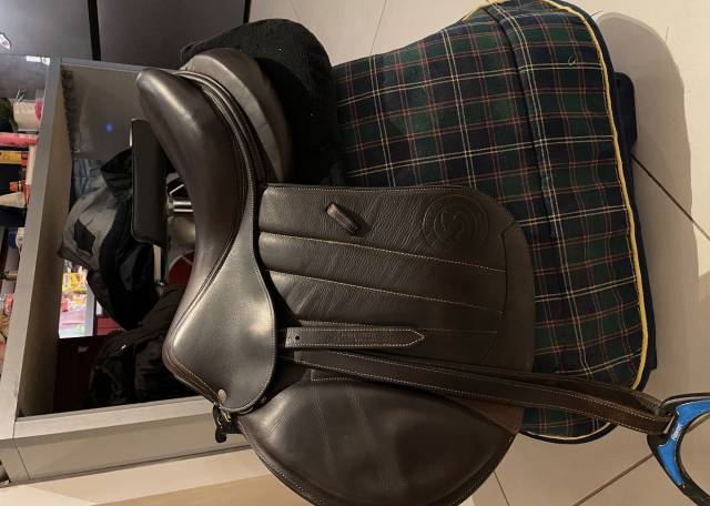 Sella da salto ostacoli Forestier  17" - 2018