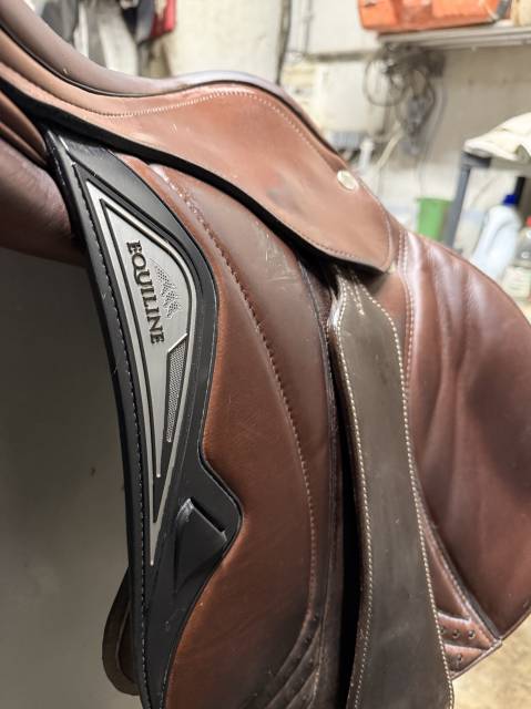 Sella da salto ostacoli  Equiline  17" - 2022