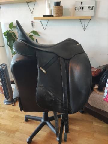 Sella da dressage Wintec  17" - 2015