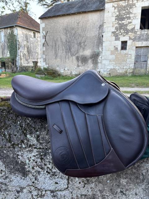 Sella da salto ostacoli Forestier  17" - 2024