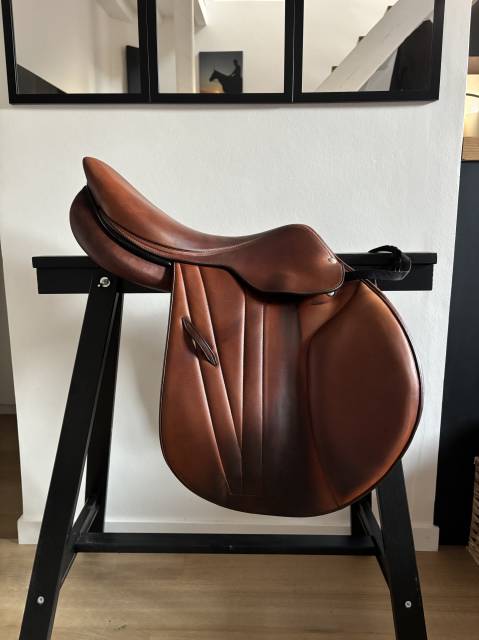 Sella da salto ostacoli Butet  17.5" - 2021