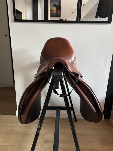 Sella da salto ostacoli Butet  17.5" - 2021