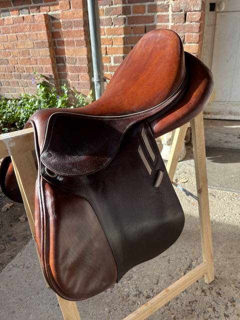 Altra sella Devoucoux  18" - 2017