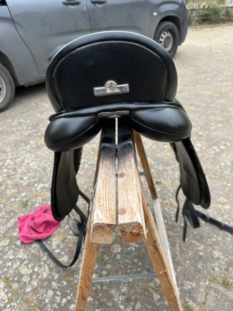 Sella da dressage Bates  17.5" - 2017