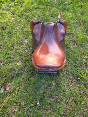 Sella da salto ostacoli Butet  17" - 2010